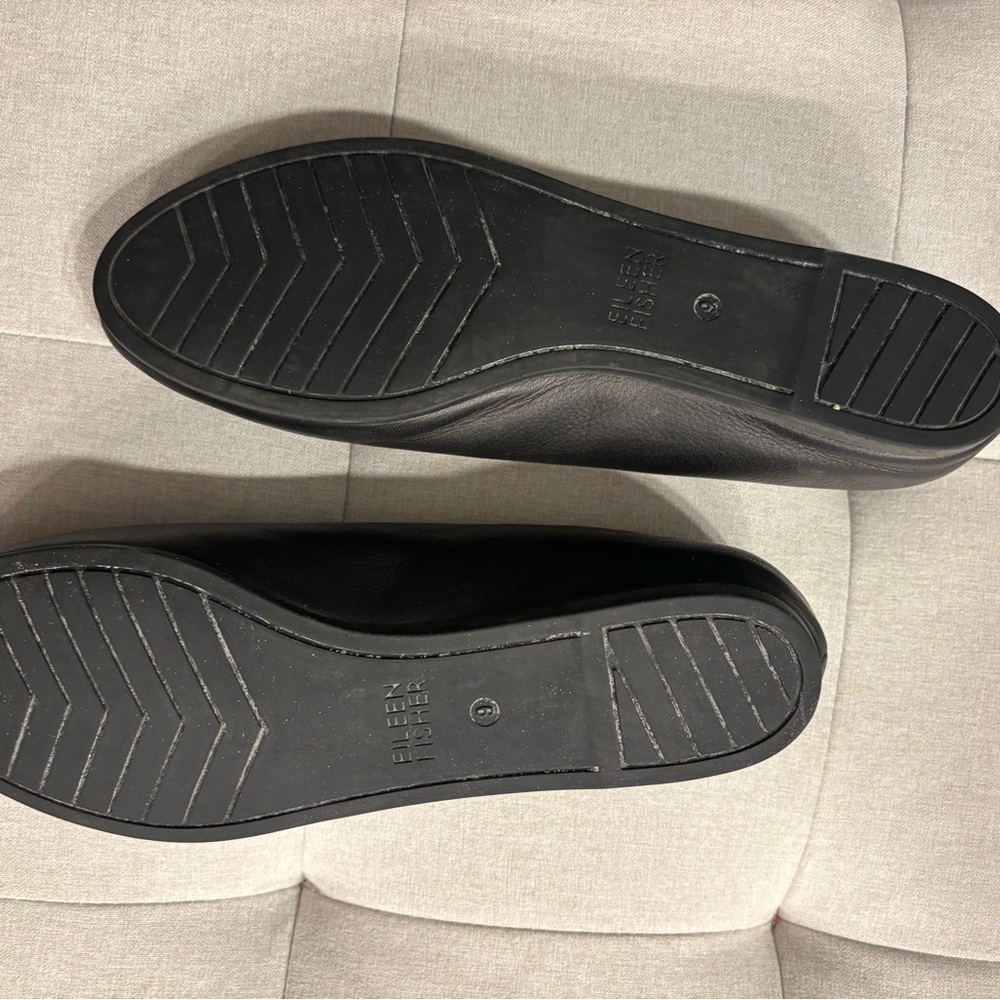 Eileen Fisher Black Leather Flats 9 - Picture 3 of 3